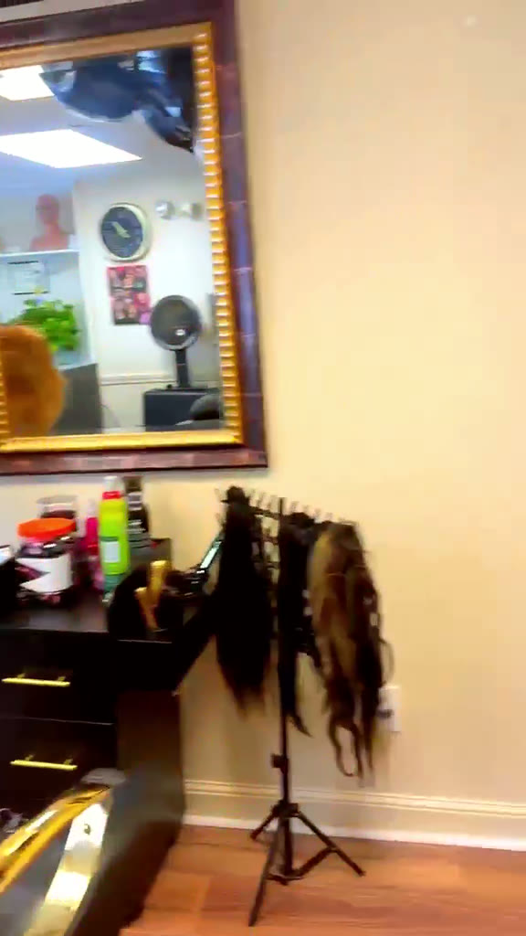 EDMICKA Beauty Salon interior, view 2